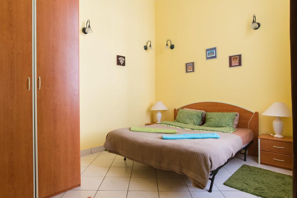 Downtown Oasis Hostel บูดาเปสต์ ภายนอก รูปภาพ