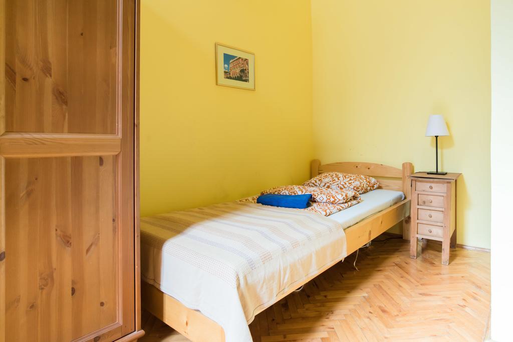 Downtown Oasis Hostel บูดาเปสต์ ภายนอก รูปภาพ