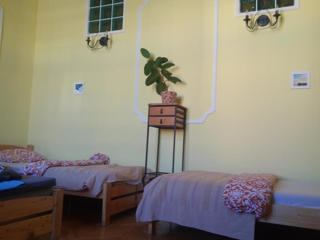 Downtown Oasis Hostel บูดาเปสต์ ภายนอก รูปภาพ