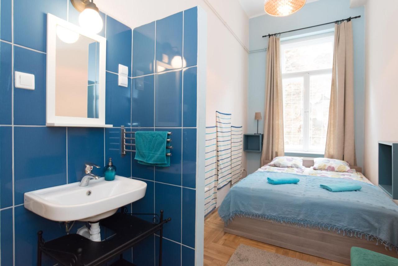 Downtown Oasis Hostel บูดาเปสต์ ภายนอก รูปภาพ